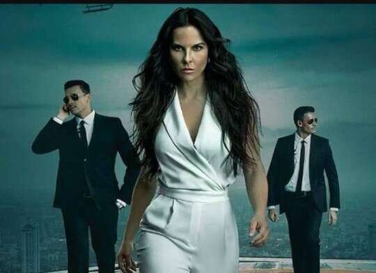 Kate delCastillo regresa con 'La Reina del Sur 3'.
