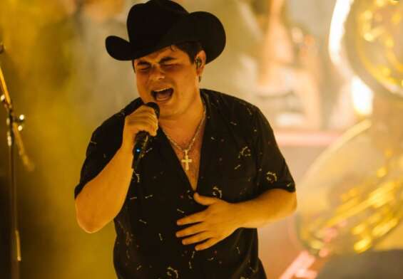 Alfredo Olivas, durante su concierto en el Domo Care.