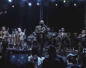 Banda El Recodo, durante su concierto en Matamoros.