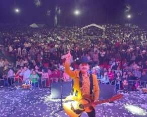 Los Tucanes de Tijuana, en su presentación en Tancítaro, Michoacán.