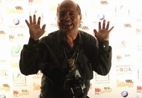 Mike Estrada, mejor conocido como 'El Fotógrafo de las Estrellas'.