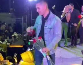 Régulo Caro sigue de gira por distintas ciudades de México.