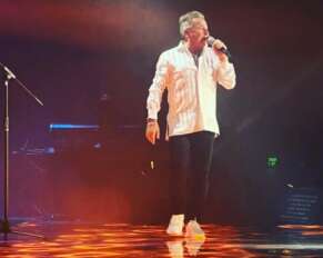 Ricardo Montaner, durante su presentación en el Auditorio Nacional de la Ciudad de México.