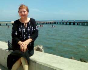 Rosy Palau es una poeta y narradora culiacanense.
