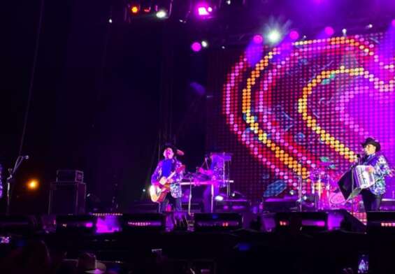 Los Tucanes de Tijuana, en su concierto en el Hipódromo de Hermosillo, Sonora.