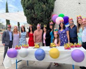 Actores de la telenovela Corona de lágrimas en el triple festejo por los cumpleaños de Victoria Ruffo, José Alberto y Maribel Guardia.