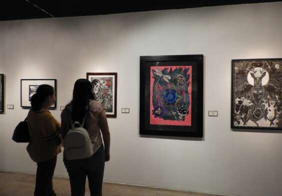 La colectiva se puede admirar en la Galería de Arte Moderno del Isic.
