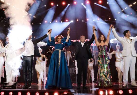 Kika Édga junto a La Sonora Santanera