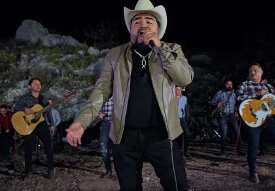 Luis Antonio promueve el cóver 'Sangoloteaito'.