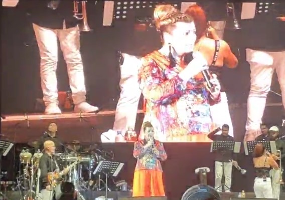 Margarita, La Diosa de la Cumbia, en su concierto en la Feria Feria de Corpus Christi en Veracruz.