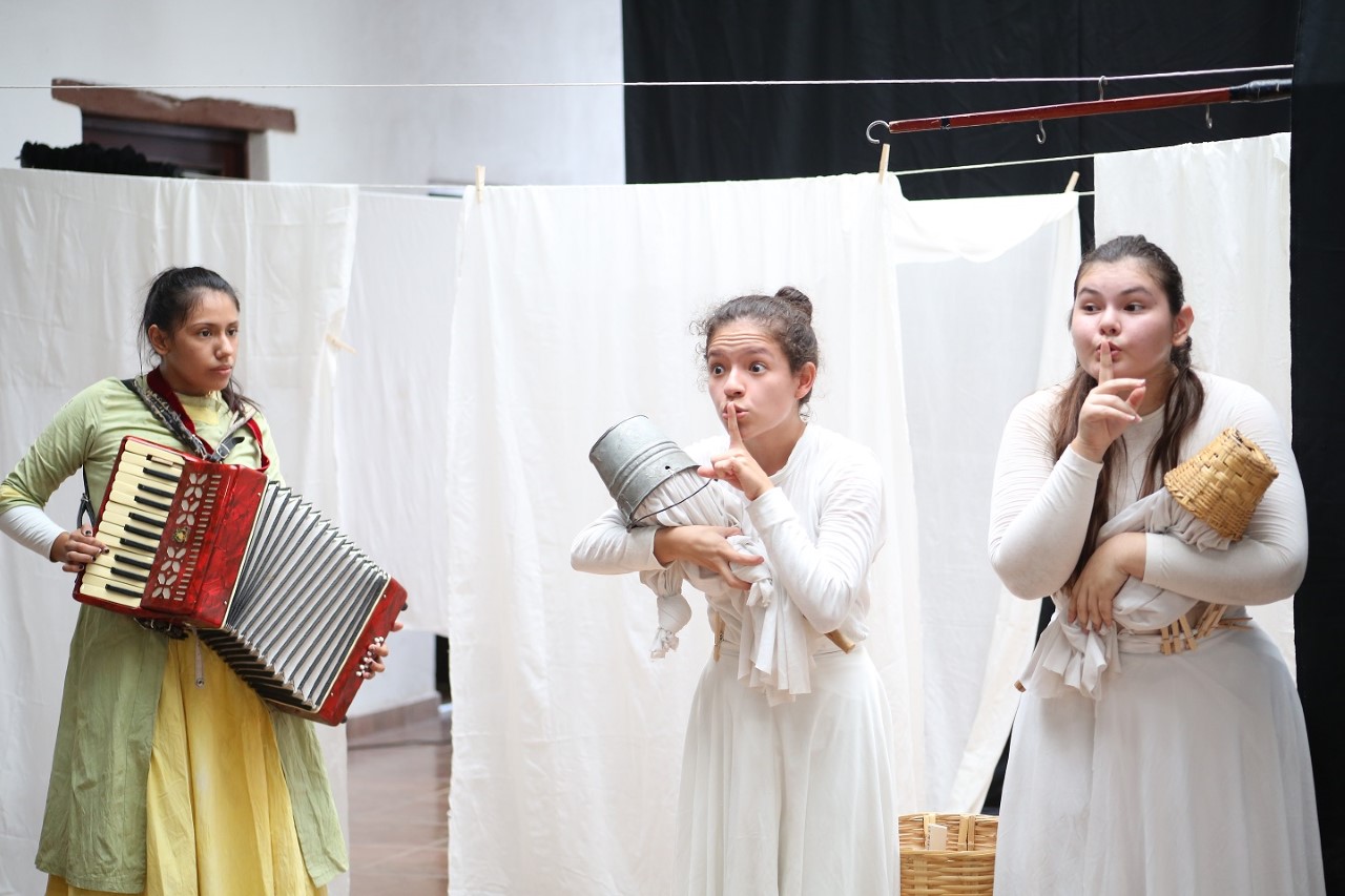 Obra 'Las niñas de la guerra', del Colectivo Teatral Aguaalada.