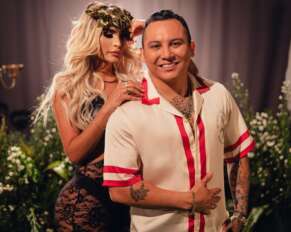 Edwin Luna y Jaylin Castellanos, en una escena del video.