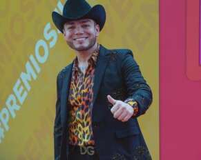 Lenin Ramírez, en los Premios Juventud 2022. (Foto: Banda Tops)