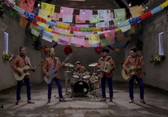 Los Tigres del Norte lanzaron el corrido 'El coyote'.
