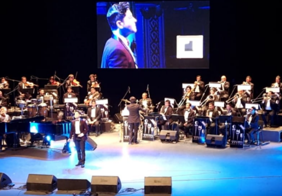 Adrián Varela durante su participación en el Festival Mundial del Bolero. (Foto: Show Young México)