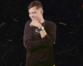 Aleq La Firma