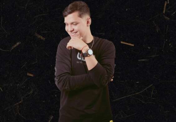 Aleq La Firma