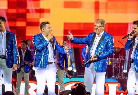Arrolladora Banda El Lmón de René Camacho