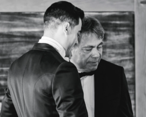 Carlos Rivera posteó una foto con su padre, José Gonzalo Gilberto Rivera.