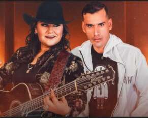 Gaby Romero y Uziel Payan.