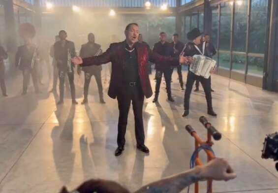 Julio Preciado, durante la grabación del video de '¡Qué bonito amor!'.