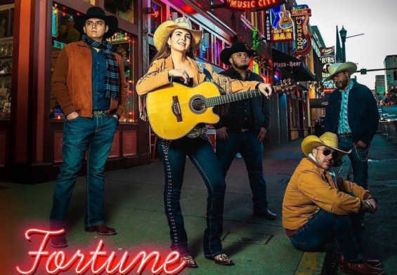 Laura Denisse y Los Brillantes.