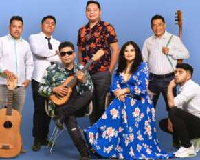 Los Cojolites y Lila Downs.