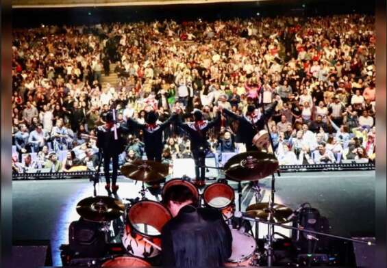 Los Tigres del Norte emocionan al público tapatío durante dos noches.