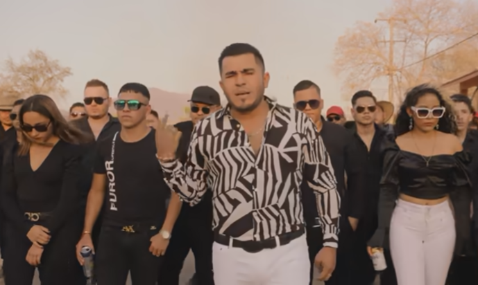 Gerardo D az y Su Gerarqu a son tendencia musical con Mi ltima