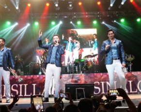 La Adictiva, durante su concierto en Salem, Oregón.