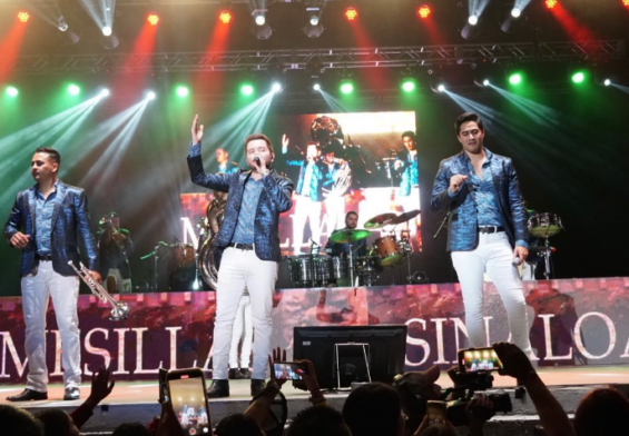 La Adictiva, durante su concierto en Salem, Oregón.