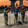 El Trío Azteca Culiacán ‘ilumina’ el Parque Acuático con su magia musical 