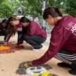 Celebran jóvenes de Culiacán el Día de Muertos con concurso de altares